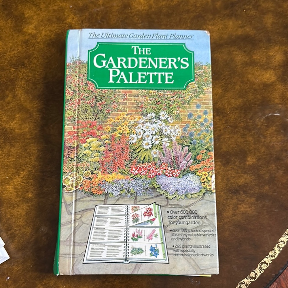 The Gardener's Palette Book - Green Cover